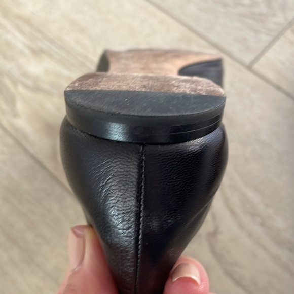 Women’s Chloe Black leather scalloped edge ballet flat - Picture 8 of 9